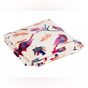 Lug Cuddle Throw Blanket - Cardinals Cream (Discontinued Print)